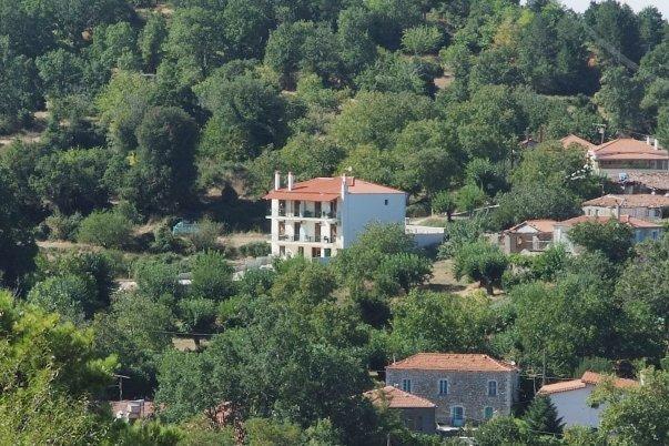 Bistola Guesthouse Vlakhokeraséa Exteriör bild