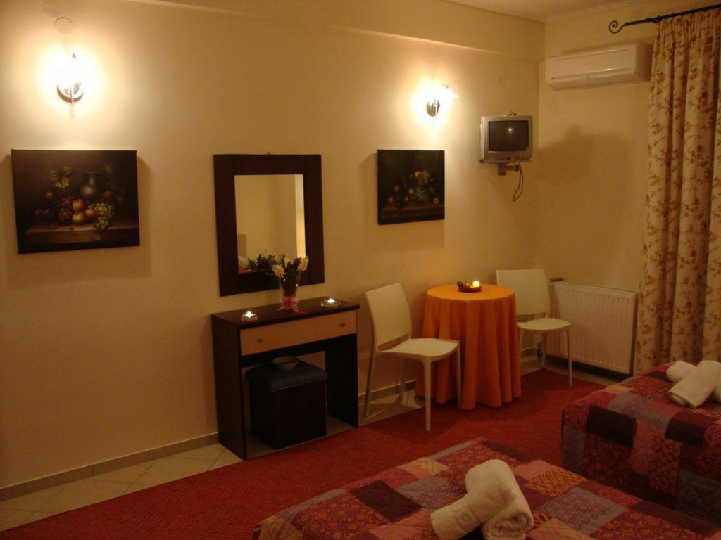 Bistola Guesthouse Vlakhokeraséa Exteriör bild