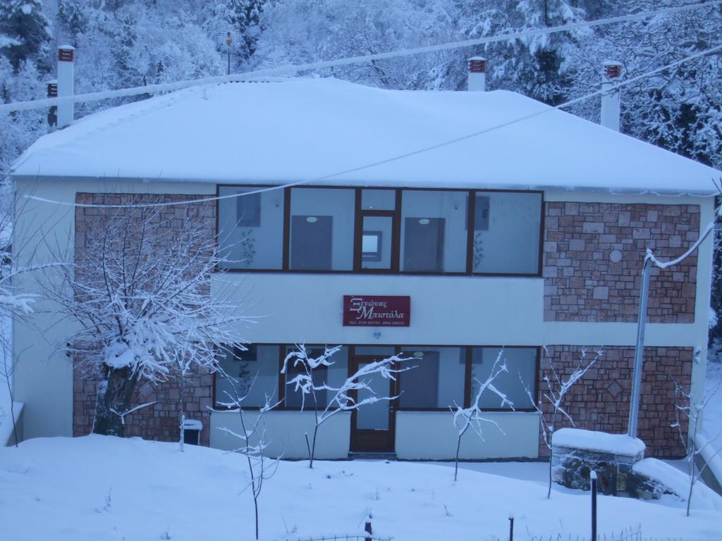 Bistola Guesthouse Vlakhokeraséa Exteriör bild